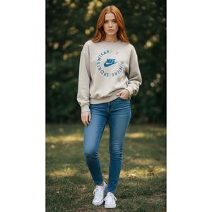 Nike Sportswear Crew Neck Sweatshirt - Cream/Tan